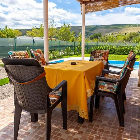 Orange House * Mostar